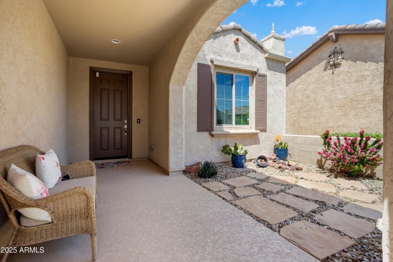 05-Front Porch