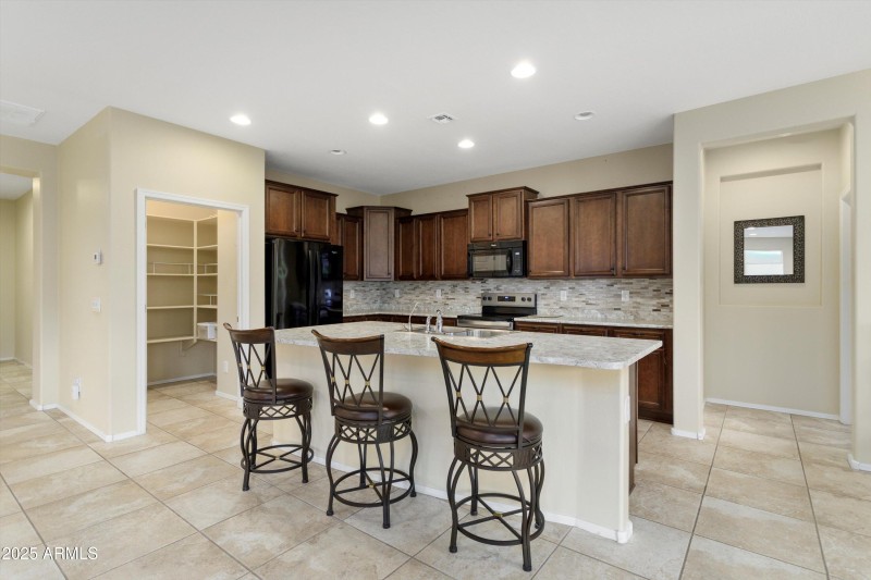 12-Kitchen
