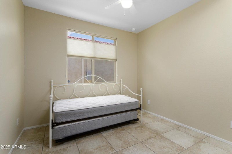 Den1