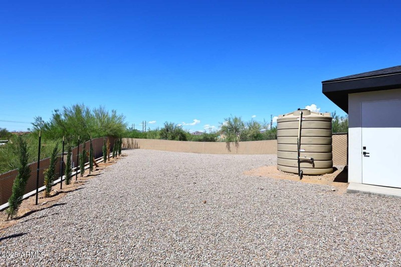 Backyard-2,000 GL Water Tank