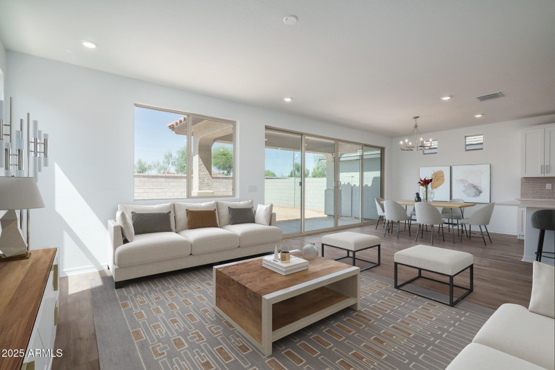 7VS) GREAT ROOM