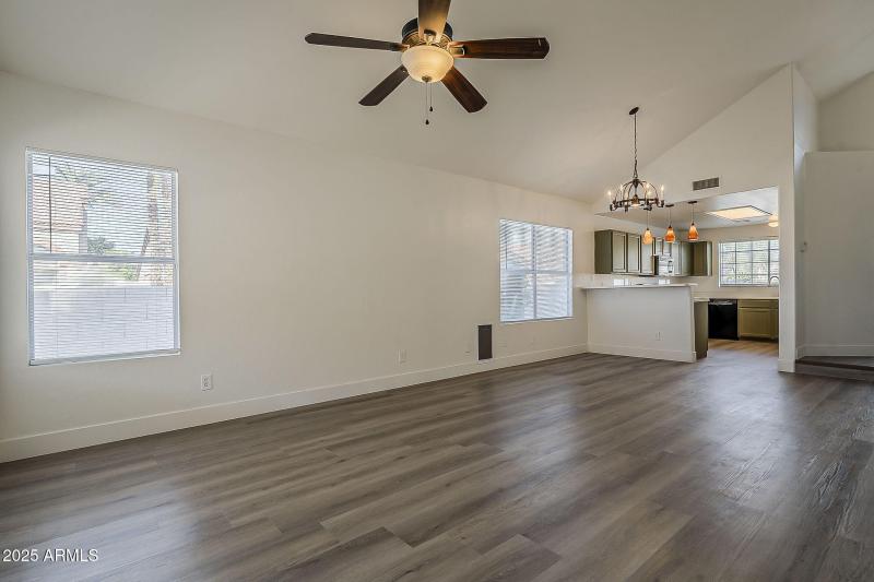 11-web-or-mls-Bradford-11