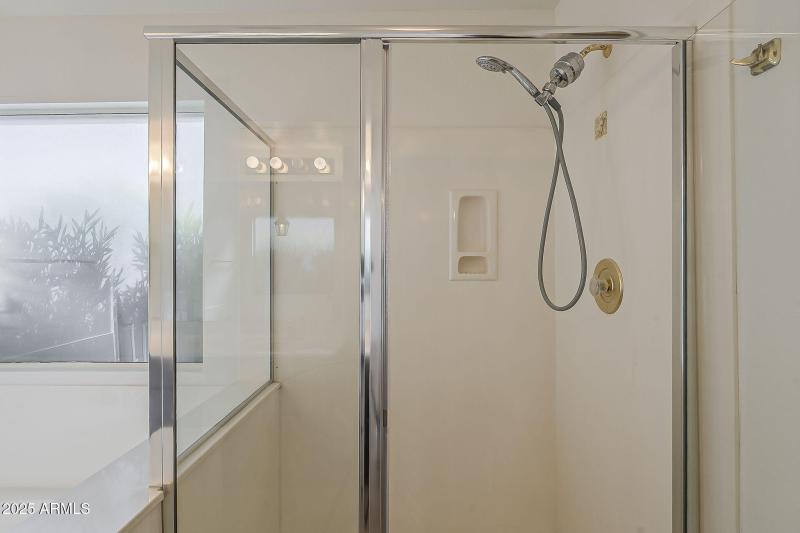 26-web-or-mls-Bradford-26