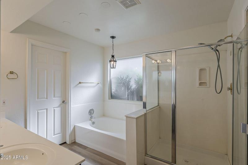 27-web-or-mls-Bradford-27