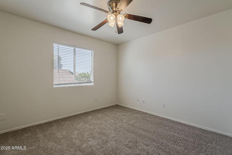 30-web-or-mls-Bradford-30