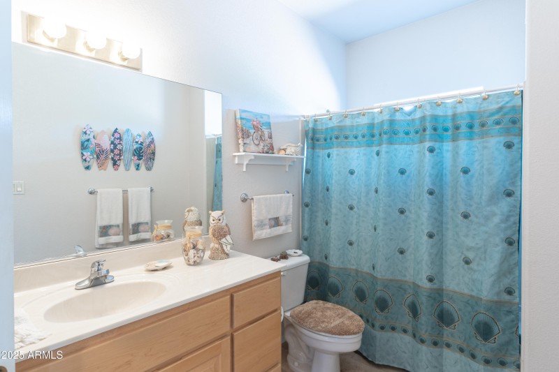 Main Bathrom