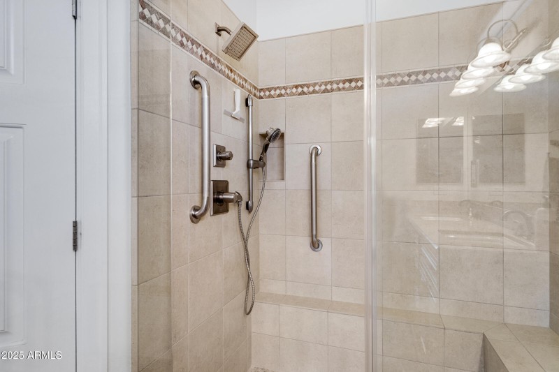 1761 E Harmony Wy-29