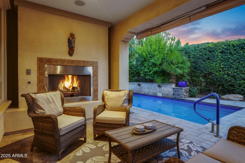 1761 E Harmony Wy-42