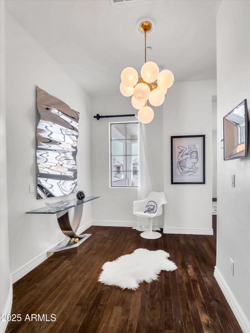 084-5016 E Lucia Drive-84