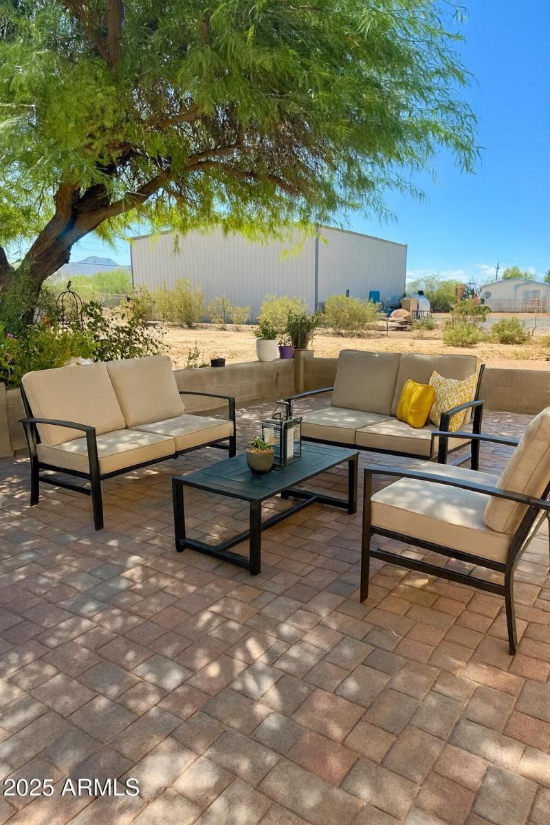 FAF7F206-C41C-4182-8B02-8599176EF434