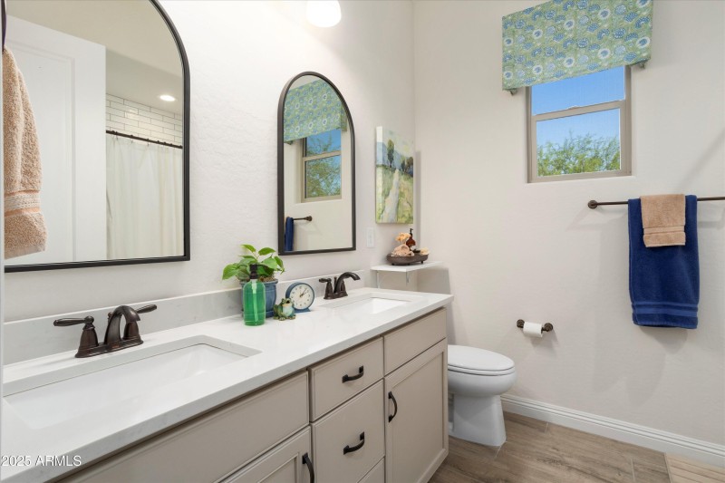 029-27396 W Escuda Dr