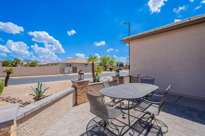 5-web-or-mls-Santa-5