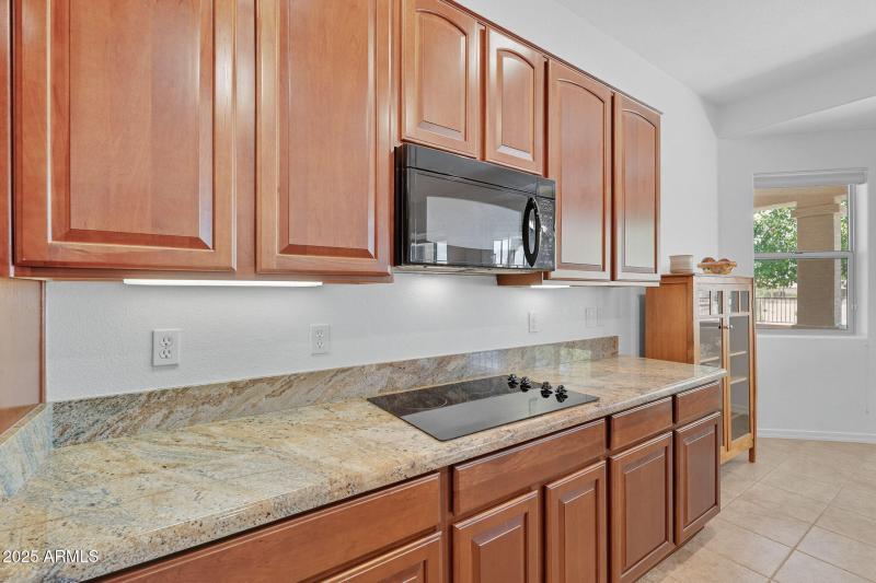 15-web-or-mls-Santa-15