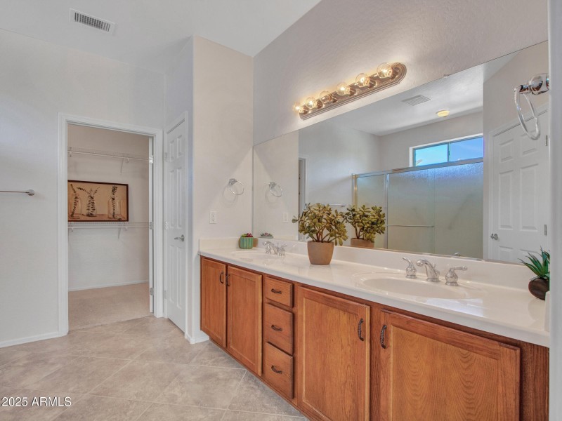 Primary/Owner's Suite