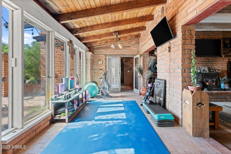 40-web-or-mls-2023-10-25 00.46.49-4