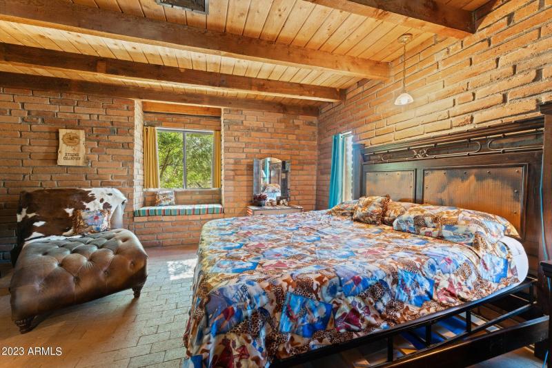 44-web-or-mls-2023-10-25 00.49.06-2