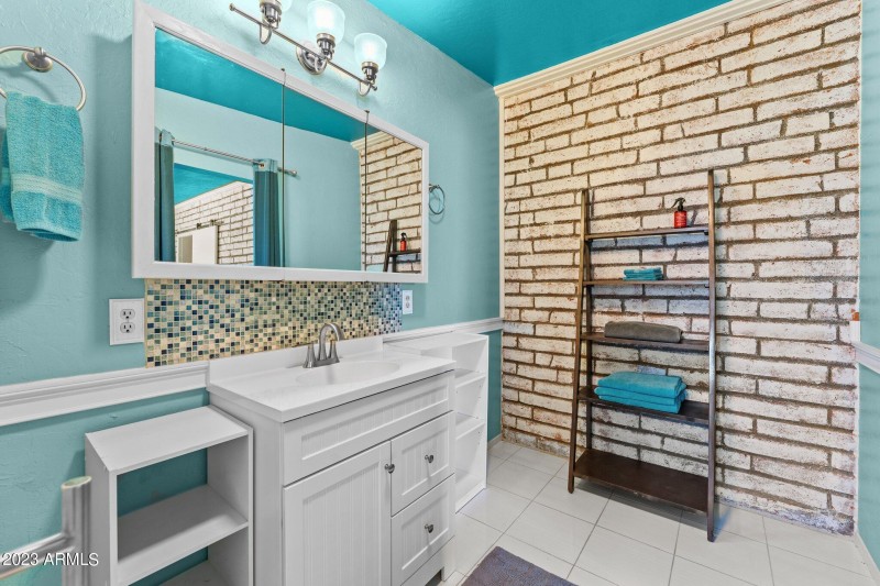 74-web-or-mls-2023-10-25 01.19.36-3