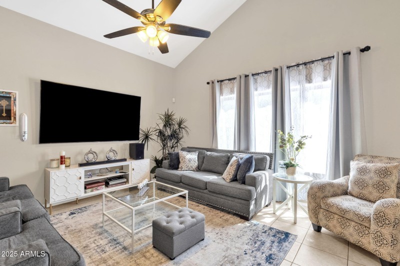 10-web-or-mls-5309-s-16th-dr