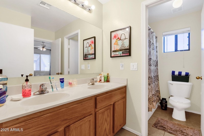 32-web-or-mls-5309-s-16th-dr