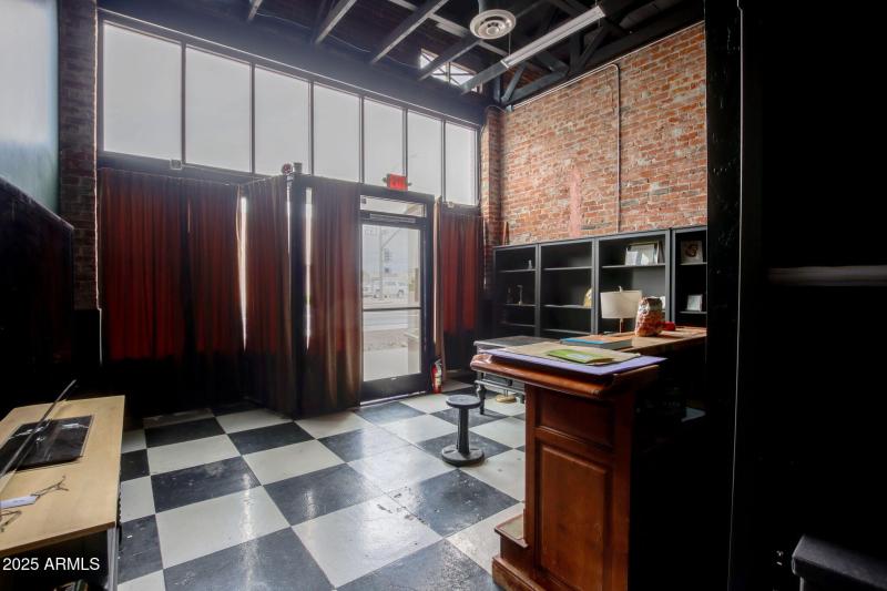 62-web-or-mls-Screws And Sparkles-34