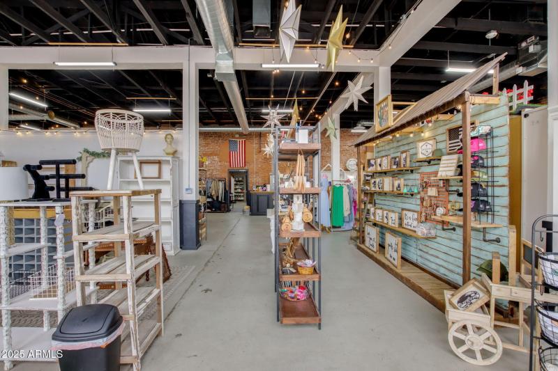 76-web-or-mls-Screws And Sparkles-48