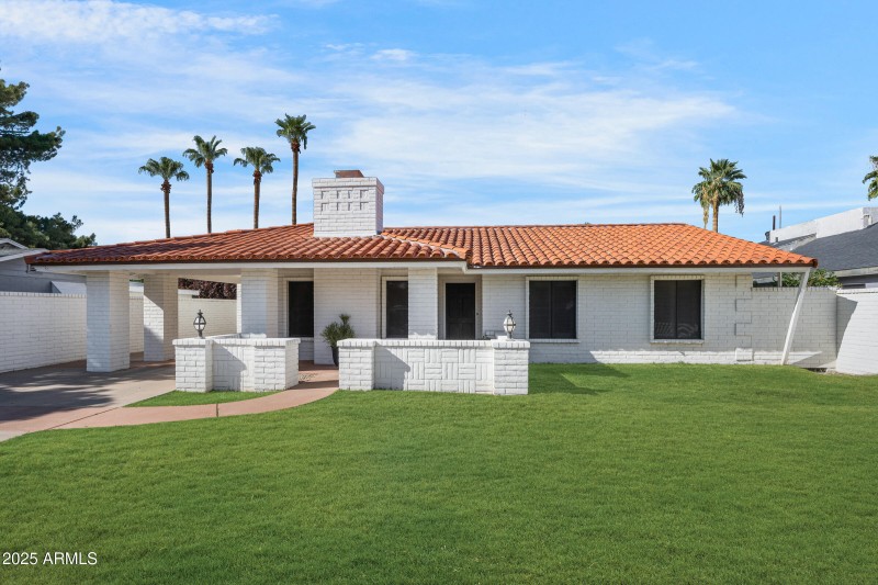 1708 E Solano Dr - 1