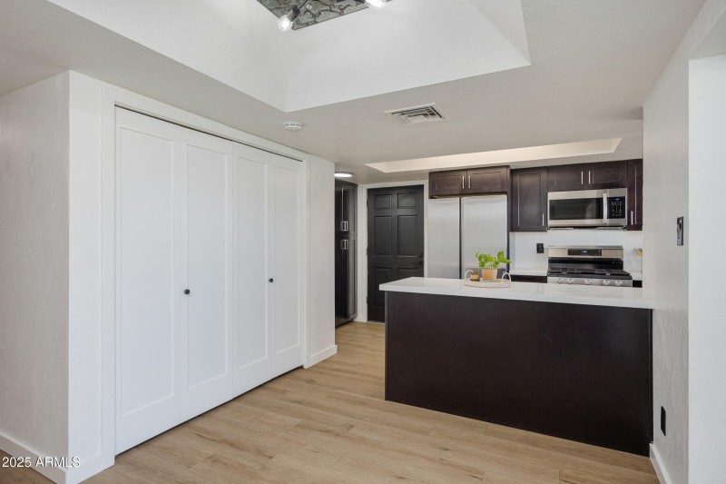 1708 E Solano Dr - 11