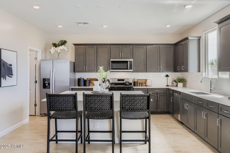 16839 W Spur Dr - Web Quality - 011 - 14