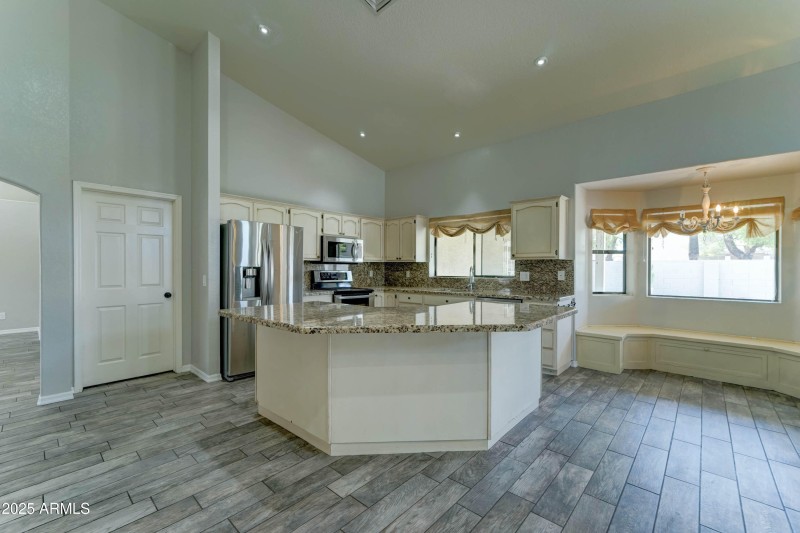 1119 e SouthShore Dr-4