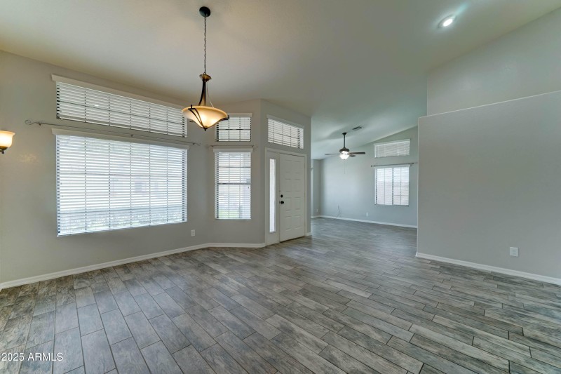 1119 e SouthShore Dr-16