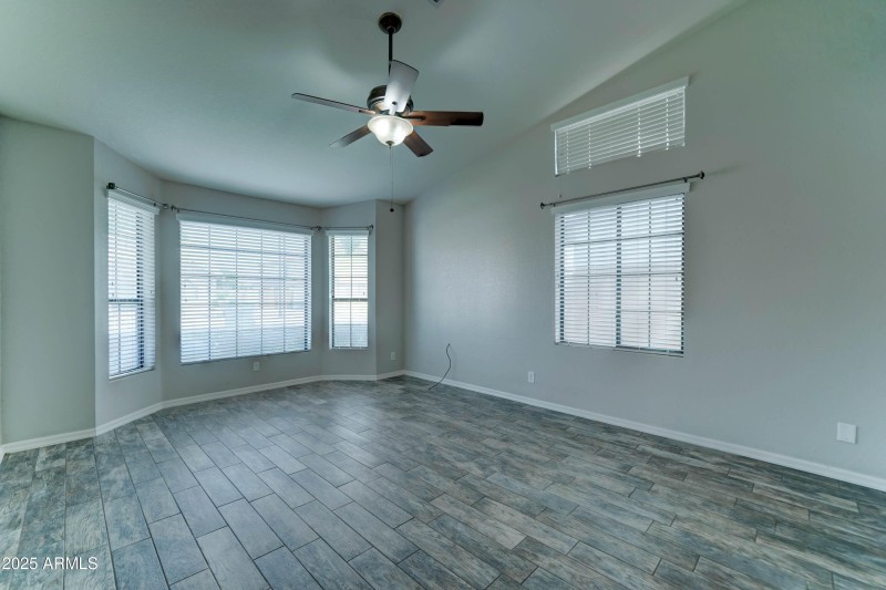 1119 e SouthShore Dr-20