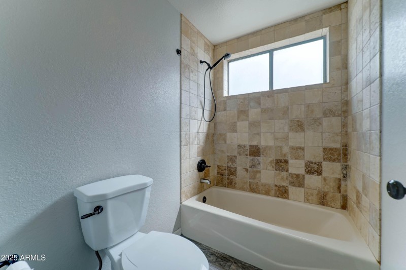 1119 e SouthShore Dr-34