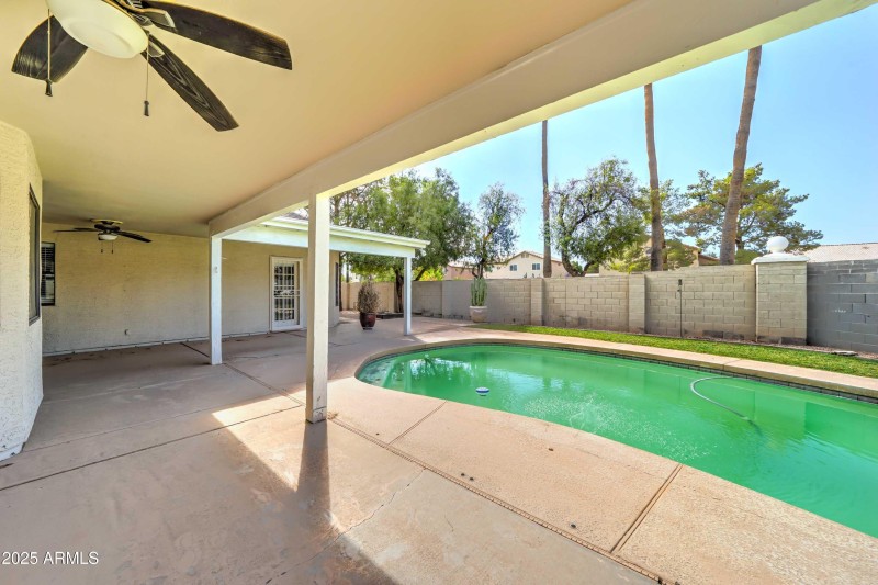 1119 e SouthShore Dr-41