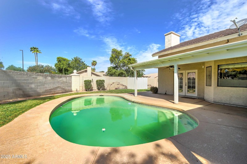 1119 e SouthShore Dr-45