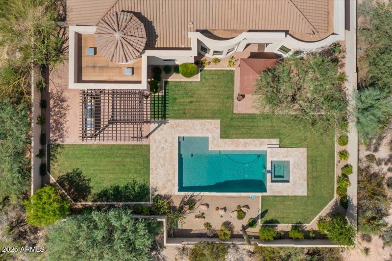 78-Aerial Birds Eye back yard