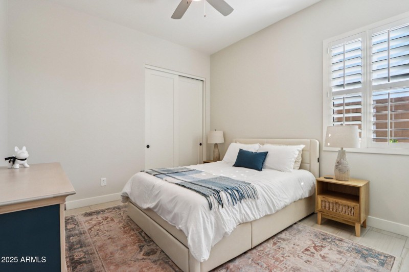 30-web-or-mls-W Marshall Ave-S1009-030