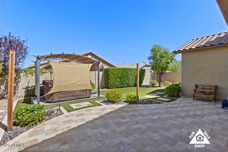 37-18216 W Foothill Dr