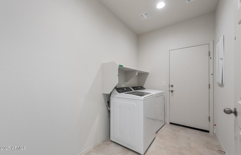 19 - Laundry Room