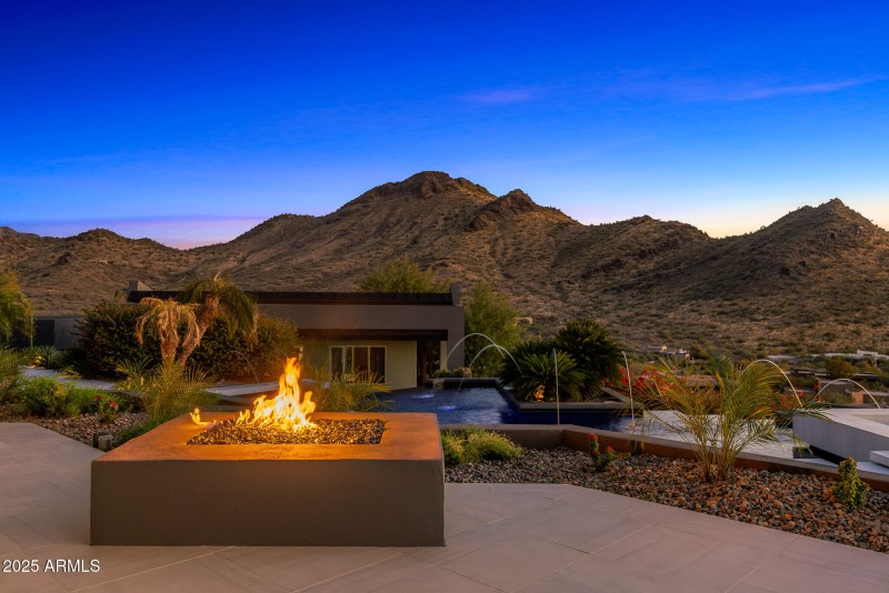 backyard firepit_twilight