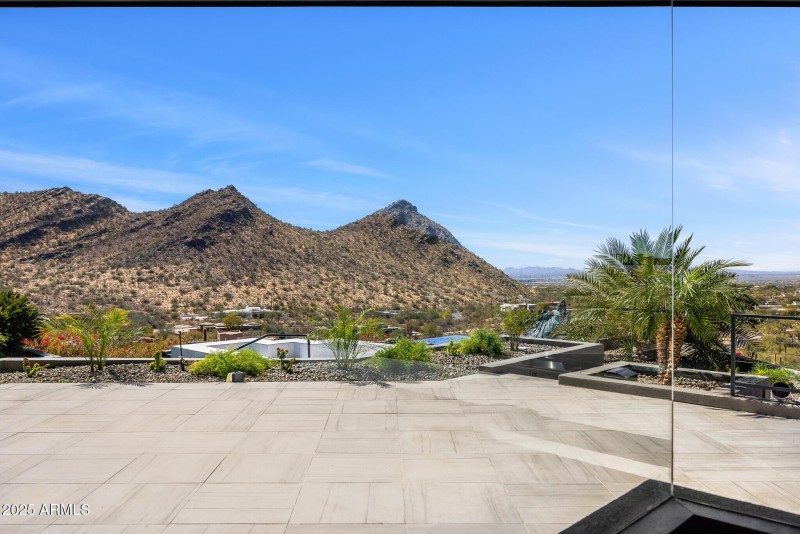 primary bedroom mountain views
