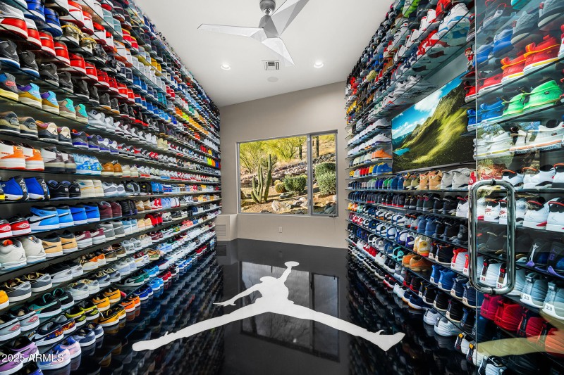 custom shoe room