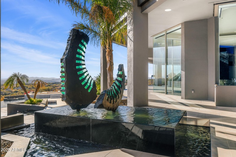 backyard custom sculpture