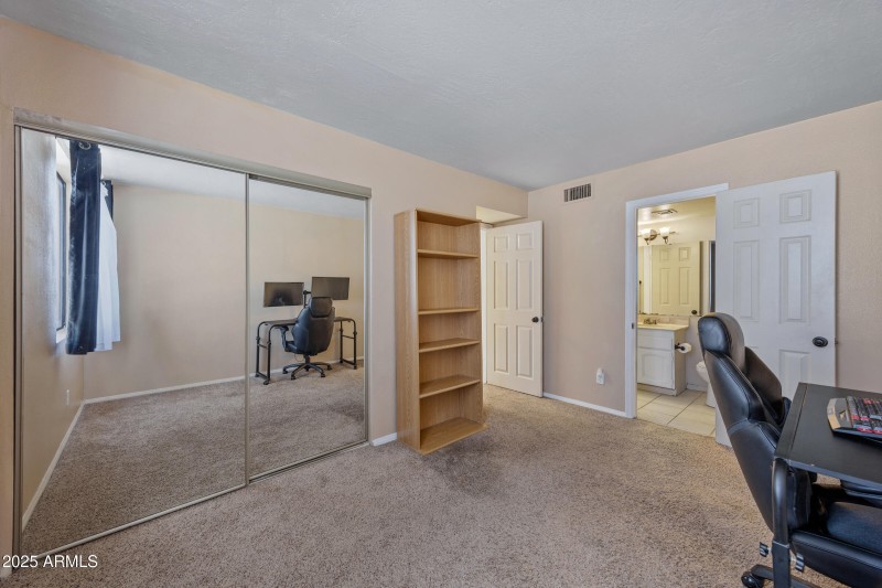 3411 N 12th Pl #3-19