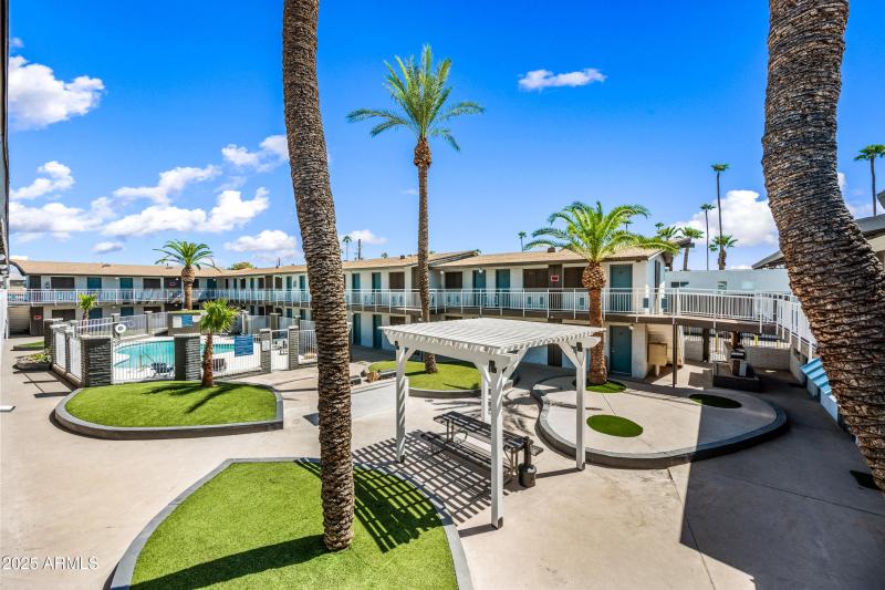 26-3025N32ndS-The Retro-ocupix-v2-9-9