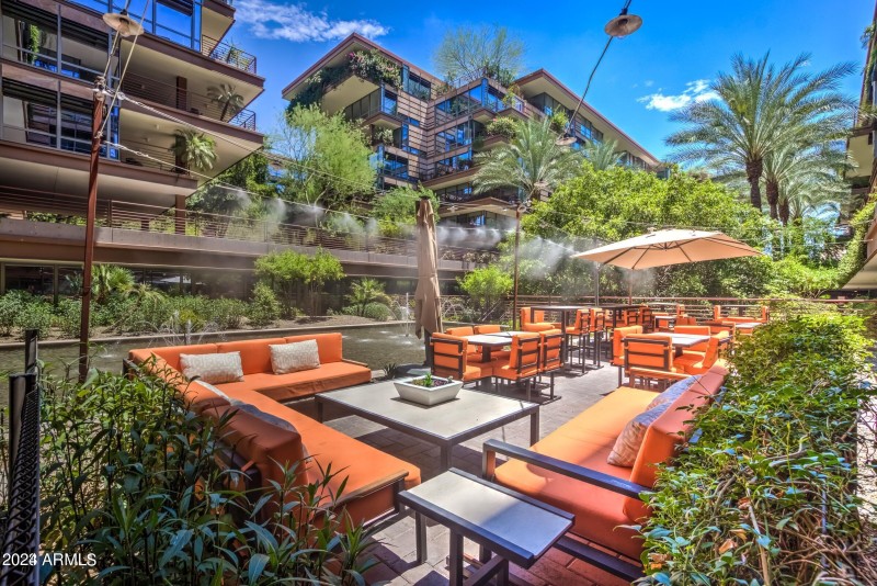 Camelview u - Metro Patio