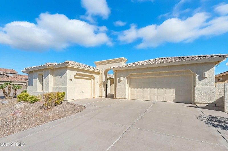 1-web-or-mls-Sunridge-1