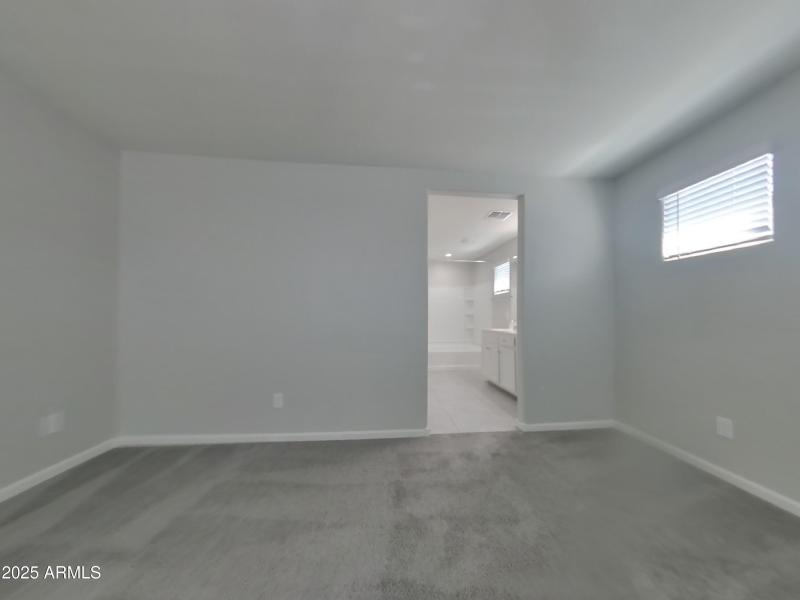 4_pc_UQCxtIQDiH_mgQLqFlE2g_layout_1