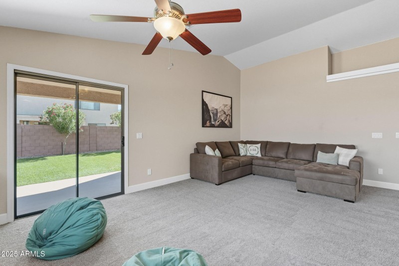 17-web-or-mls-Dancer-17