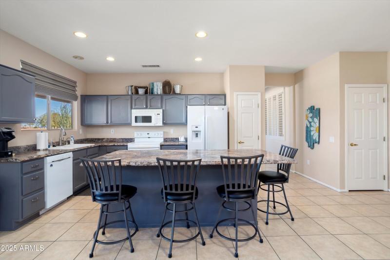 09-15560 W Clear Canyon Dr