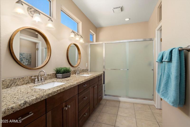 20-15560 W Clear Canyon Dr